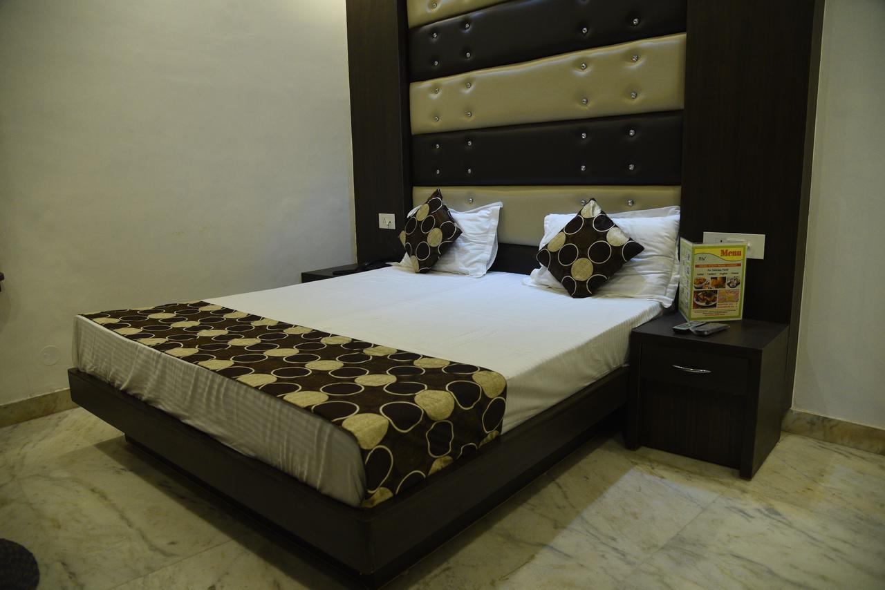 Heritage Inn Nowe Delhi Zewnętrze zdjęcie